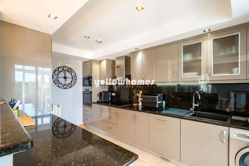 2-bed apartment on a well known golf course near Carvoeiro, Algarve